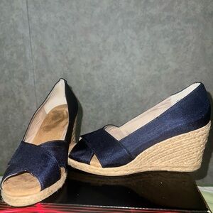 Women's Bass Kailey Espadrille Navy Wedge // Size 9M